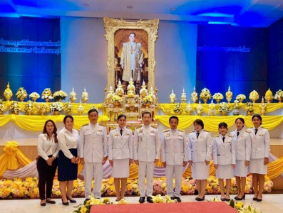 เข้าร่วมพิธีถวายราชสักการะแด่พระบาทสมเด็จพระบรมชนกาธิเบศร ... พารามิเตอร์รูปภาพ 1