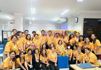 ร่วมกิจกรรมสรงน้ำพระและรดน้ำขอพรจากผู้ใหญ่ ... พารามิเตอร์รูปภาพ 1