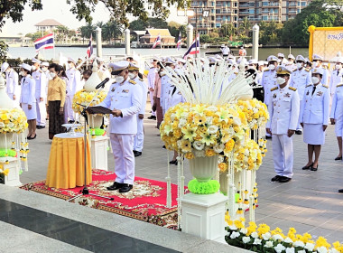 พิธีวางพานพุ่มดอกไม้ถวายราชสัการะ ... พารามิเตอร์รูปภาพ 2