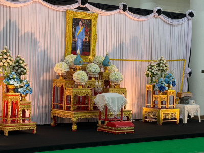 ร่วมพิธีสวดพระพุทธมนต์และเจริญจิตตภาวนาอุทิศถวายพระราชกุศลแด่สมเด็จพระนางเจ้าสิริกิติ์ พระบรมราชินีนาถ พระบรมราชชนนีพันปีหลวง (ครั้งที่ 1) ... พารามิเตอร์รูปภาพ 1