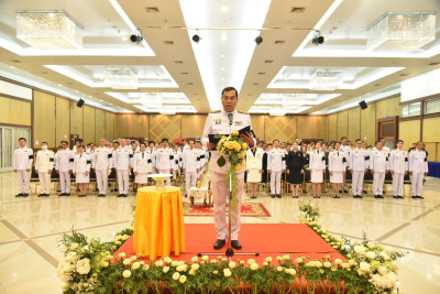 เข้าร่วมพิธีถวายสักการะแด่พระบาทสมเด็จพระบรมชนกาธิเบศร ... พารามิเตอร์รูปภาพ 1