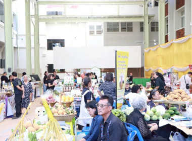 ร่วมลงพื้นที่เยี่ยมเยียนและให้กำลังใจเกษตรกรที่เข้าร่วมงานเทศกาลผลไม้เมืองนนท์ ... พารามิเตอร์รูปภาพ 4