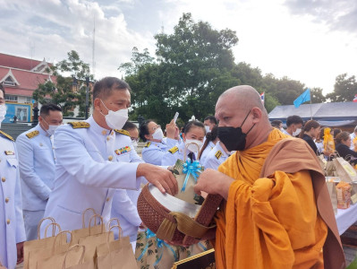 พิธีทำบุญตักบาตรถวายพระราชกุศล ... พารามิเตอร์รูปภาพ 1