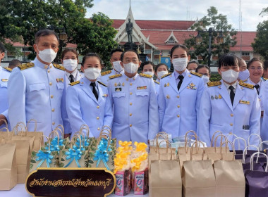 พิธีทำบุญตักบาตรถวายพระราชกุศล ... พารามิเตอร์รูปภาพ 6