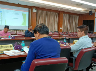 เข้าร่วมประชุมเกี่ยวกับการจัดกิจกรรม"ตลาดนัดแก้หนี้" พารามิเตอร์รูปภาพ 3