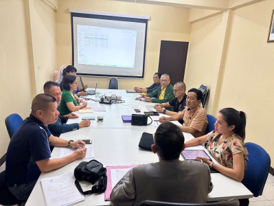 เข้าร่วมประชุมคณะกรรมการดำเนินการร้านสหกรณ์กลาโหม จำกัด พารามิเตอร์รูปภาพ 1