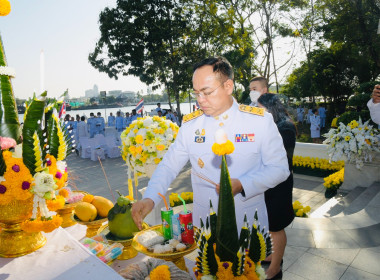 เข้าร่วมพิธีวันที่ระลึกพระบาทสมเด็จพระนั่งเกล้าเจ้าอยู่หัว ... พารามิเตอร์รูปภาพ 1
