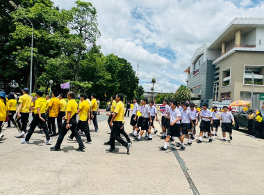 เข้าร่วมพิธีรับมอบ ธงตราสัญลักษณ์ งานเฉลิมพระเกียรติ ... พารามิเตอร์รูปภาพ 3