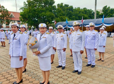 เข้าร่วมพิธี ถวายเครื่องราชสักการะ ... พารามิเตอร์รูปภาพ 1